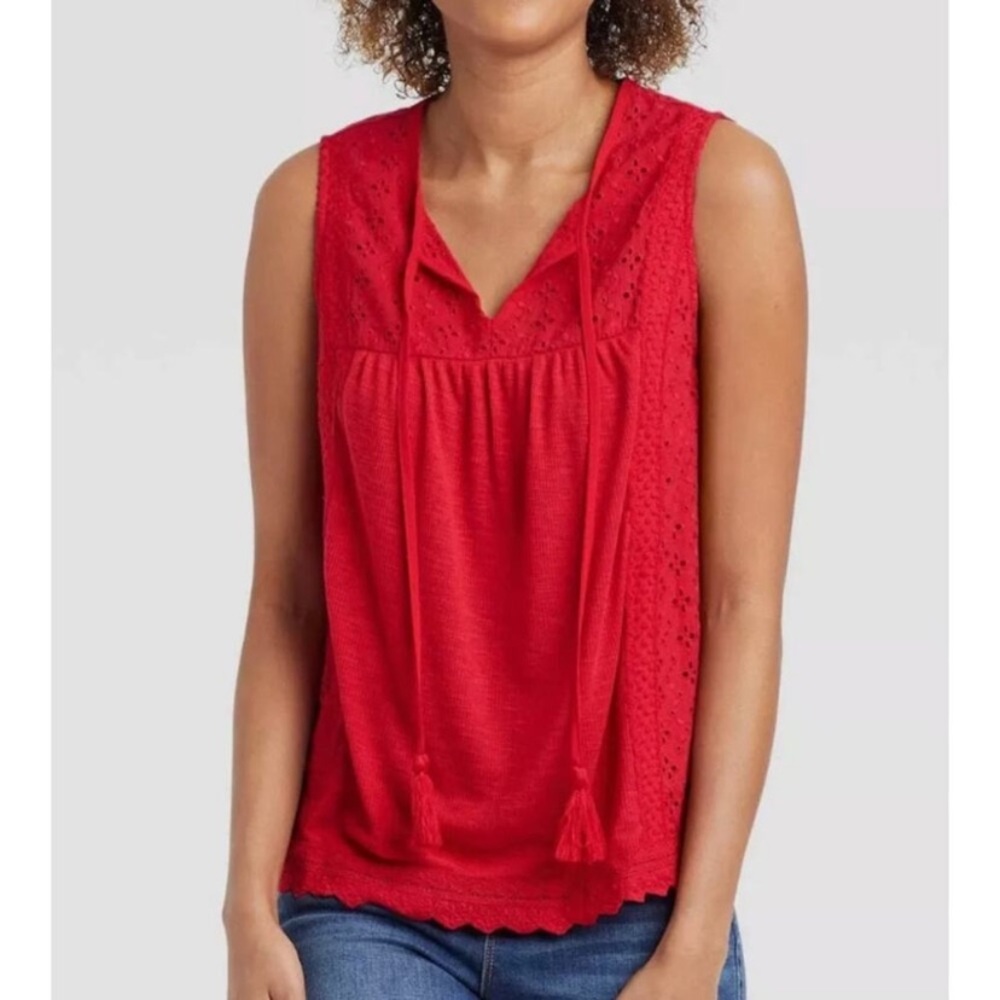 Knox Rose sleeveless eyelet top